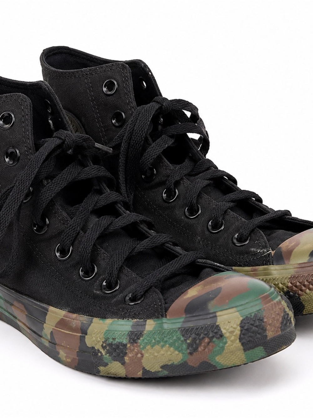 Converse Chuck Taylor All Star High Top Sneakers Black Camo Women’s 9